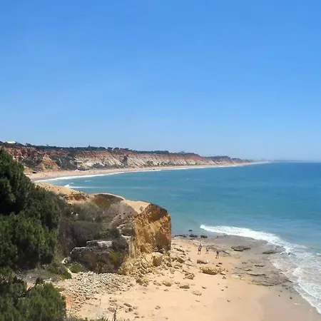 D'agua Brisa Beachside Apartament *