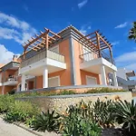 Апартаменти D'agua Brisa Beachside